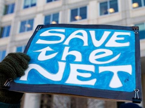 A sign that says save the net